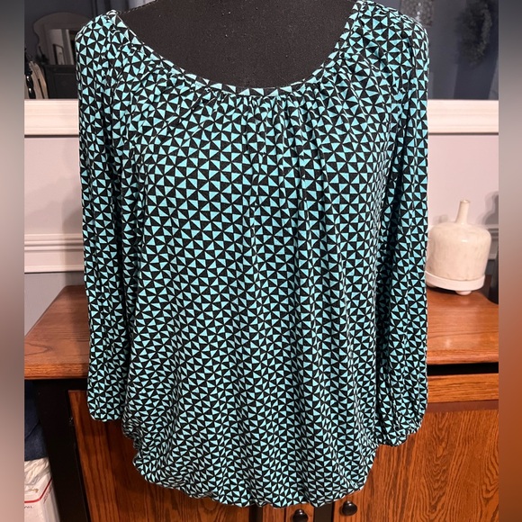 Michael Kors Geometric Black and Green Women's Top - Picture 1 of 6